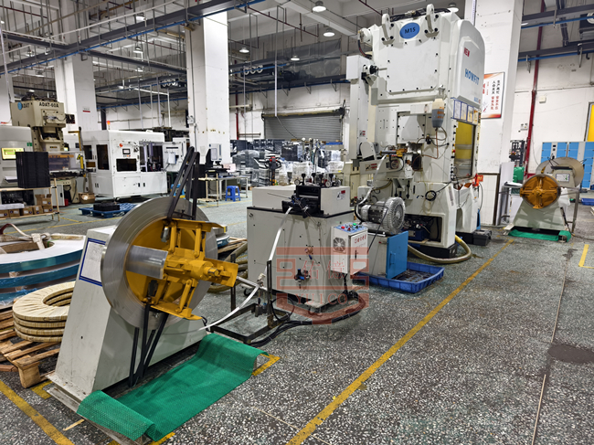 精密矯正機3C行業應用案例